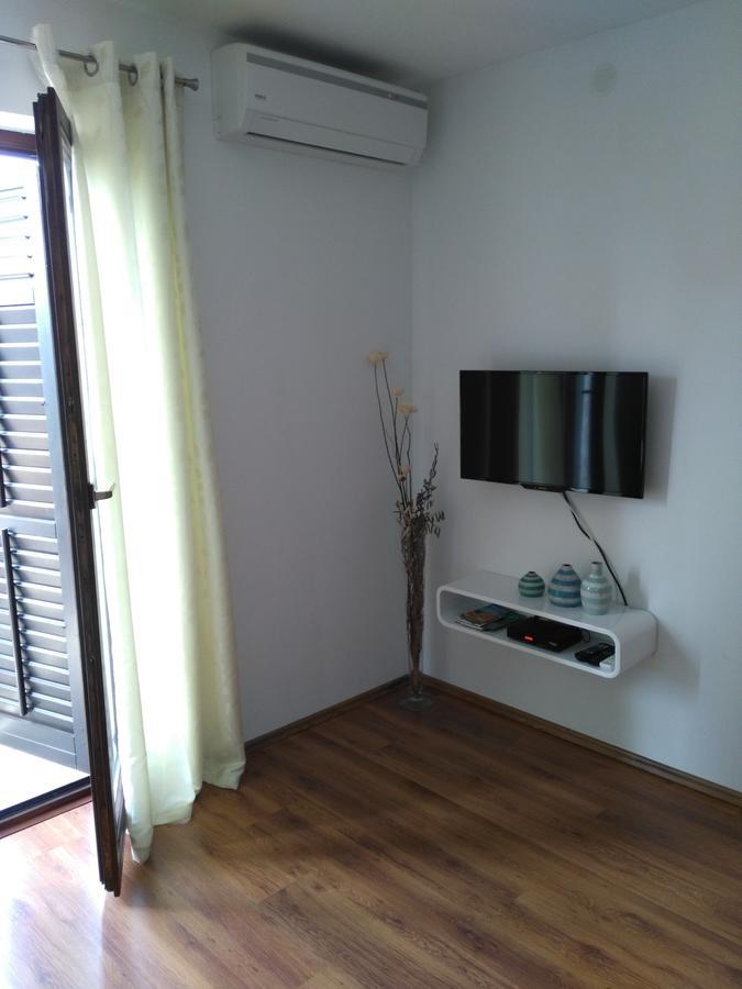 Apartment Bozac ロヴィニ エクステリア 写真